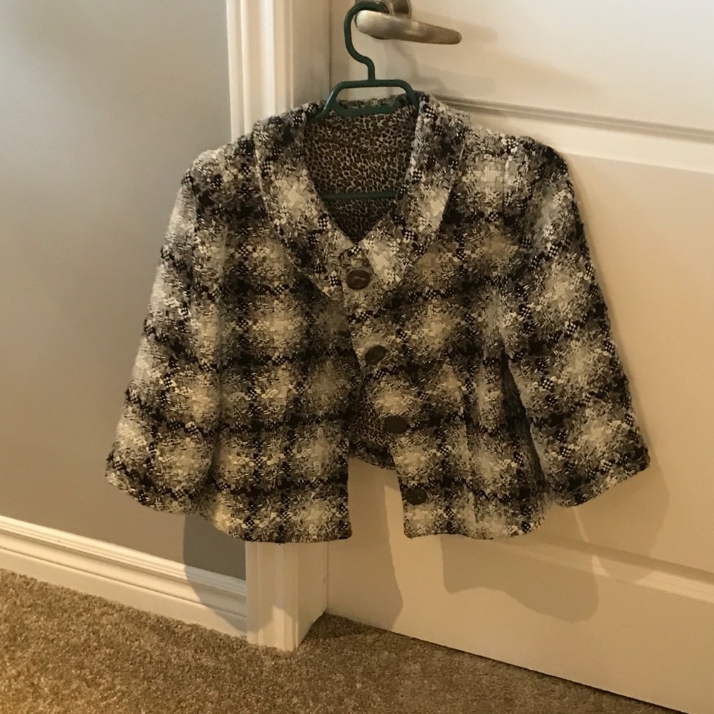 Jackets - Picture 13 of 14